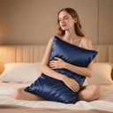 Ravmix Silk Pillow Cases with Zipper, 21momme Mulberry Silk Pillowcase for Hair Skin Health, Soft Smooth Breathable Cool Pillow Cover for Beauty Sleep with Gift Box 1PC(Queen 20"x30", Navy Blue)