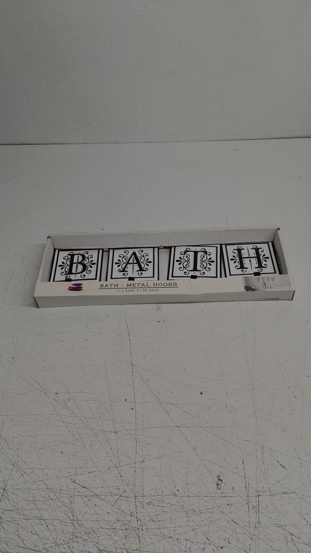 Beth Metal Hooks 4 Pack