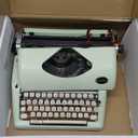 Maplefield Vintage Typewriter - Easy Setup Antique Manual Typewriters for Authors & Writers - Table Decor for Home or Office - Fits Standard 8 x 11 Inch Paper Sheets (Seafoam Green)