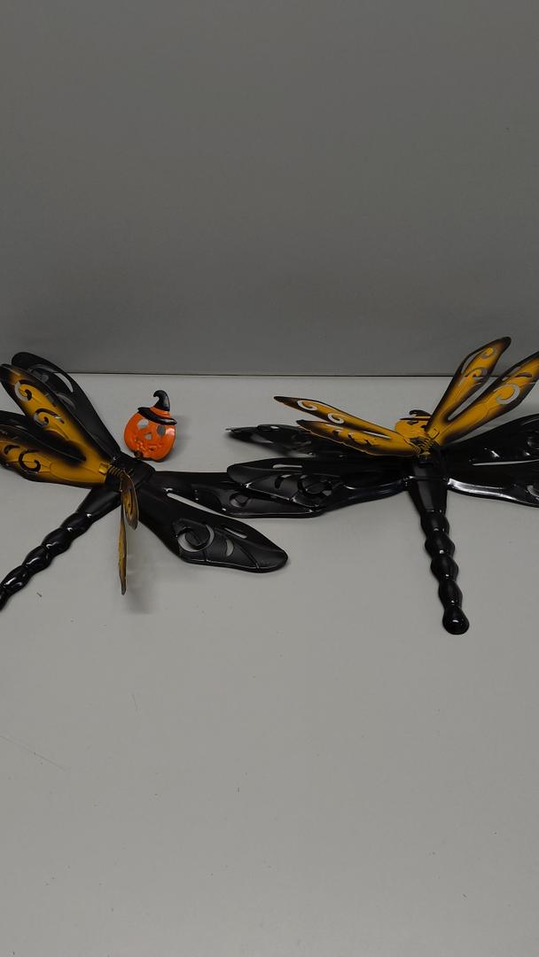 2pcs Wrought Iron Dragonfly Wall Art Decor Realistic Simulated Dragonfly Stake for Garden Decor