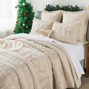 WDCOZY Christmas Oversized California King Size Quilt Bedding Sets with Pillow Shams, Cal King Beige Lightweight Soft Bedspread Coverlet, 3 Pieces, 118x106 inches
