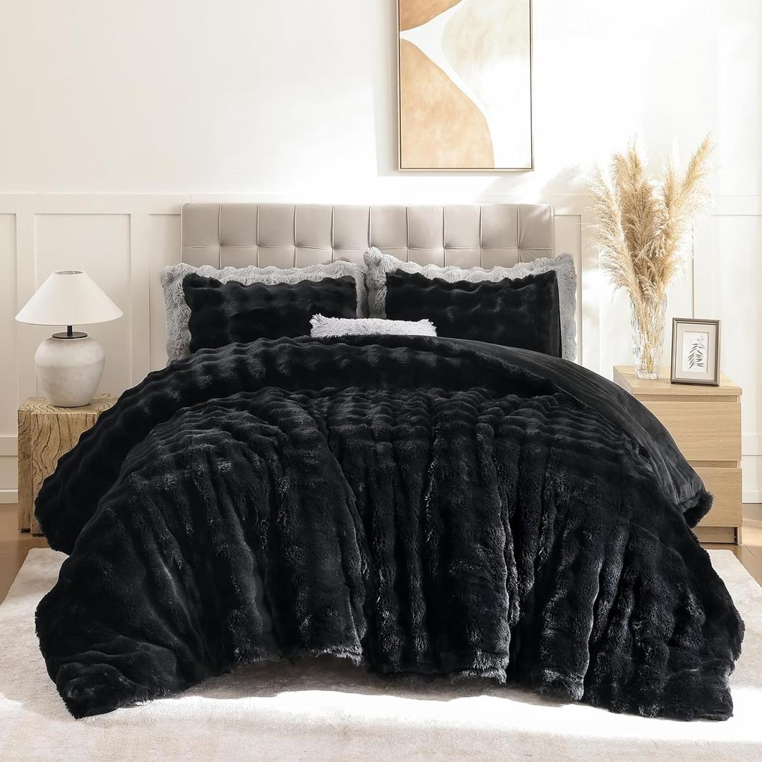 YIKUSH Black Comforter Set King - Luxurious Faux Fur Comforter for Winter, Fluffy Comforter Queen Set with 2 Pillowcases, Soft Warm Black Bedding Set (3 Pieces King-(104"x90"))