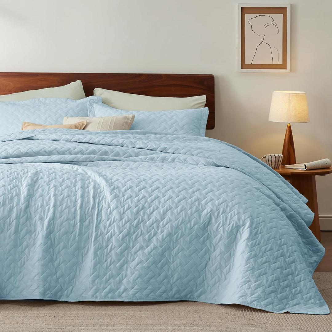 Bedsure Quilts Twin Size - Lightweight Bedspreads Twin Size with Basket Weave Pattern, Soft Quilt Bedding Set, Sky Blue Comforter Set Coverlet for All Seasons with 1 Pillow Sham
