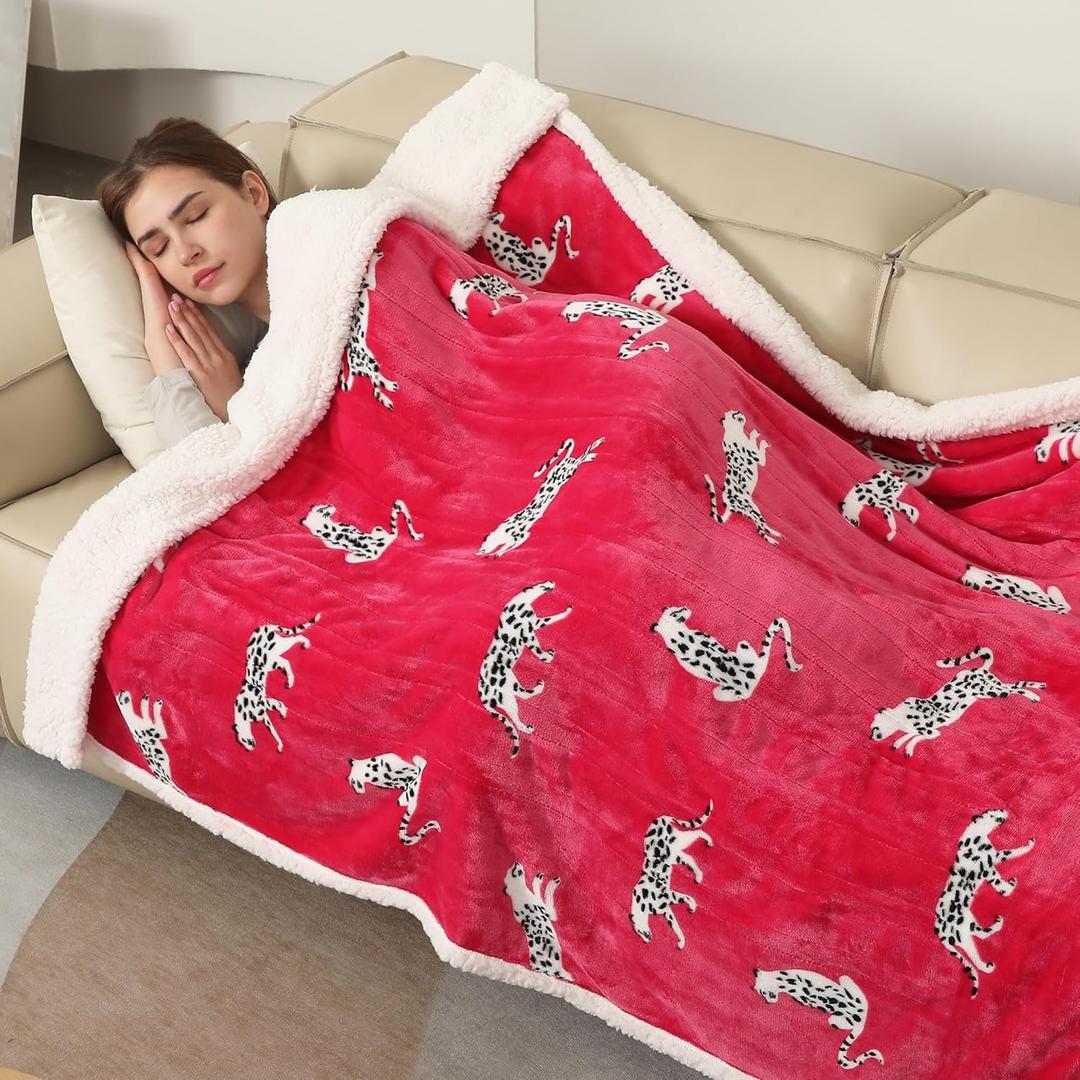 ESTINGO Electric Throw Blanket, 50"x60" Small Heated Blanket Throw with 5 Heating Levels & 4 Hours Auto Off, Super Cozy Soft Sherpa Electric Heated Blanket with Fast Heating (8-Leopard)