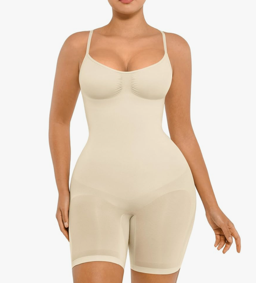 FeelinGirl Shapewear Bodysuit Tummy Control Seamless Sculpting Hip Enhancer Body Shaper for Women, Size M.