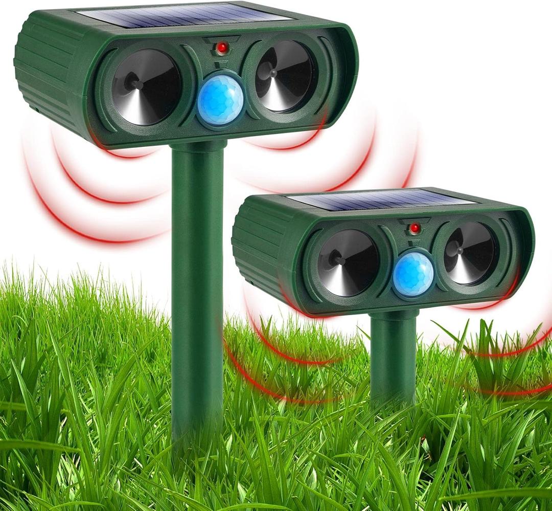 2025 Solar Animal Repellent Cat Repellent Outdoor with Motion Detection, Waterproof Ultrasonic Control for Deer Squirrel Raccoon Skunk Rabbit Dog Out of Garden Farm Yard Animal Deterrent Devices (1 Pack)
