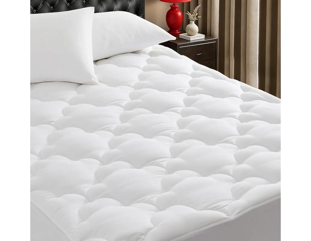 Quilted Mattress Pad Pillow Top Mattress Cover Protector Cooling Soft for Breathable Padded Deep Pocket 8-21 Fitted Supportive(White, Queen Size)