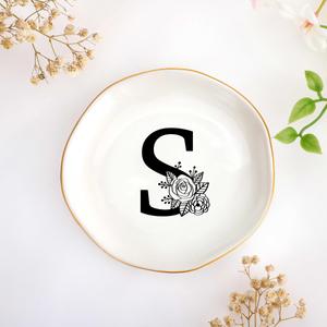 JoycuFF Kennedy Personalized Name Ceramic Jewelry Tray, Mothers Day Christmas Anniversary Engagement Birthday Gifts for Women Couples, Trinket Dish for Rings Earrings Necklaces Bracelets Keys