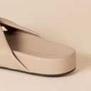 Amazon Essentials Women's Twist Slide Sandal (6, Beige)