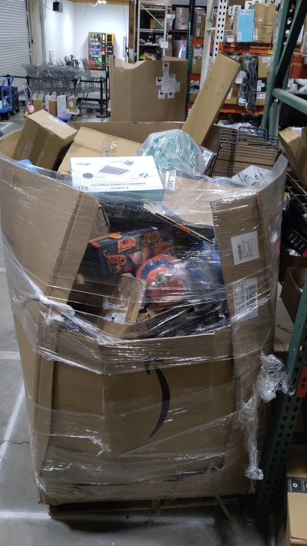 Pallet Of Salvage Items