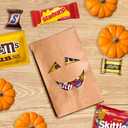 M&M's, Snickers & More Mini and Fun Size Halloween Candy, Assorted Chocolate Candy Variety Pack, 195 Ct Bulk Bag, Expiry: 06/01/26