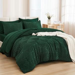 Andency Oversized Queen Comforter Set 7 Piece Dark Emerald Green - Bed in a Bag Oversized Queen Boho Lightweight Fluffy Tufted Bedding Sets with Comforter, Sheets, Pillowcases & Shams