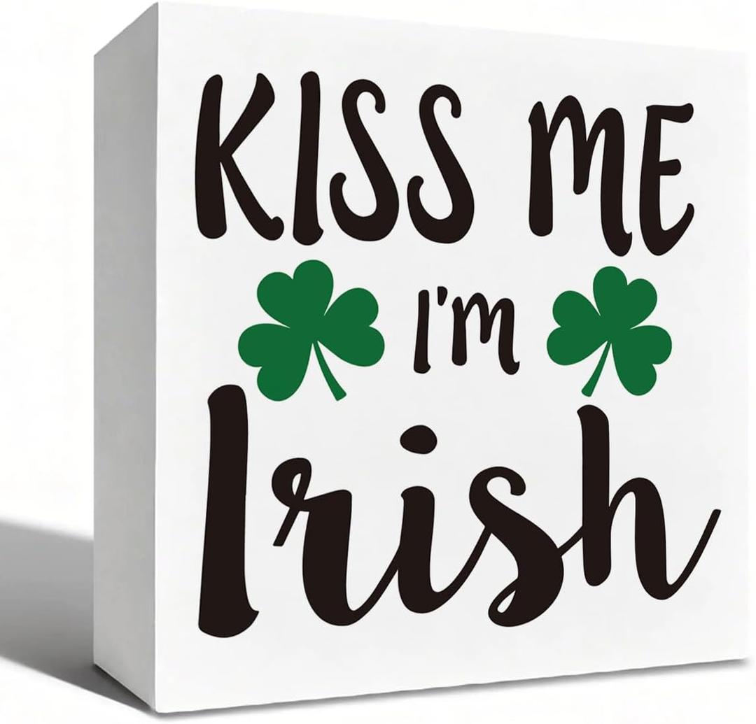 St Patrick's Day Decor Kiss Me I'm Irish Wooden Box Sign, Funny Irish Quote Tabletop Decoration for Home Bar Shelf Desk, Farmhouse Holiday Wooden Decor Party Gift for Home 5 x 5 Inches