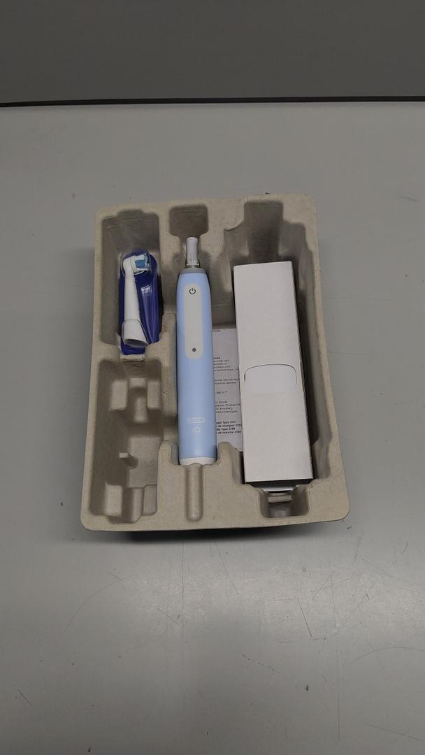 OralB iO3 Electric Toothbrush (1) with (1) Ultimate Clean Brush Head and (1) Charger, Blue