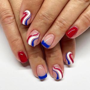 4th of July Short Press on Nails Square Curve Fake Nails Red Nude Nails Press on French Tip Glue on Nails Full Cover False Nails Glossy Stick on Nails Glossy Acrylic Nails for Woman 24Pcs