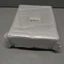 Hand - woven straw tote bags with bow decorations. They have shoulder straps, are convenient and compact, and are stylish small backpacks. They are suitable for vacations, dinners, beaches, camping