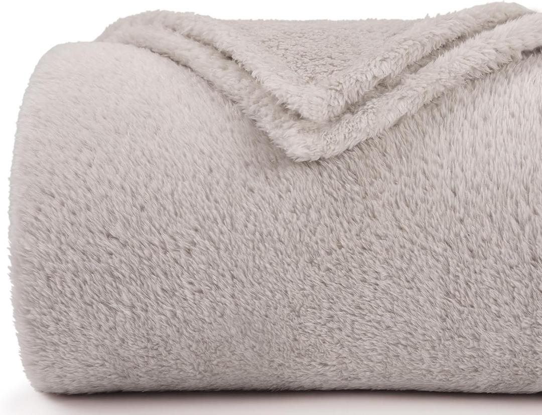 Plush Fleece Throw Blanket for Couch and Bed, Fluffy Fuzzy Cozy Soft Blankets All Season Use (50x60 Inches,Beige)