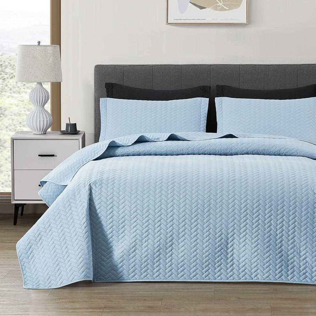 Maple&Stone Quilt Set Queen Size, Lightweight Light Blue Bedspread Ultrasonic Chevron Pattern Light Coverlet for All Season Comforter Bedding Decor - 3 Piece Full Bed Cover Sets (Full/Queen (90'' x 96''))