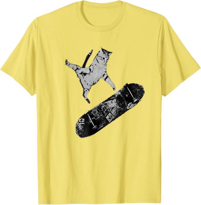 Cat on Skateboard Graphic Tee – Funny Kitten on Skateboard T-Shirt Size Large