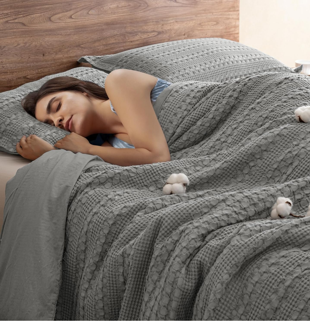 Comforter PHF, 100% Polyester, Size 68×90 IN, One Pillow, Dark Grey