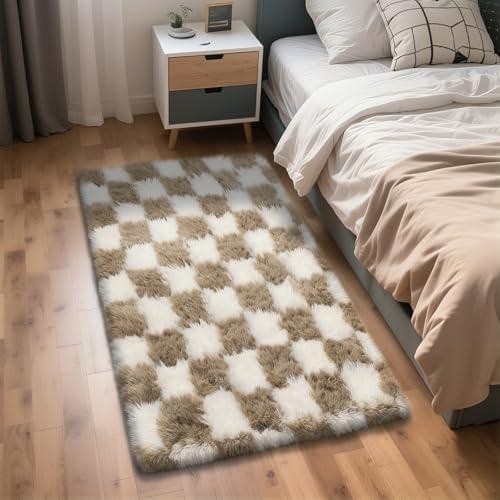 Checkered Rug for Bedroom, 3x5 Beige and White Area Rugs, Classic Checkered Carpets Shaggy Area Rug, Bedside Rugs for Living Room Bedroom Kids Room Home Decor