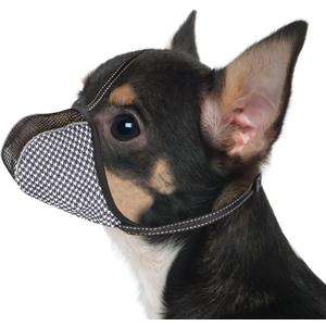 Dog Muzzle for Extra Small Dogs Soft Air Mesh Muzzles Anti & Prevent Biting Chewing Barking Reflective Ajustable Full Coverage Dog Mouth Guard Cover for Grooming Scavenging Black XS