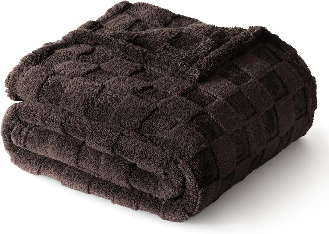 Exclusivo Mezcla Fleece Throw Blanket for Couch,Super Soft and Warm Lightweight Checkered Pattern Blankets for All Seasons, 50x60 Inches, Coffee