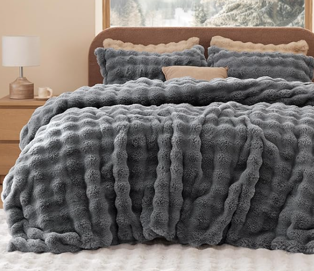 Bedsure Faux Fur Duvet Cover King Size - Gray Fluffy Duvet Cover Set, Soft and Cozy Shaggy Bedding Comforter Cover, Winter Warm Luxury Fuzzy Bed Set 3 Pieces, 1 King Duvet Cover and 2 Pillowcases