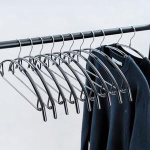 Cocomaya 16.5 Inch Black No Shoulder Bumps No Mark Non-Slip Rubber Coated Contour Meta Hanger for Sweater T-Shirt Suit Coat Uniform with Pants Bar Pack of 20