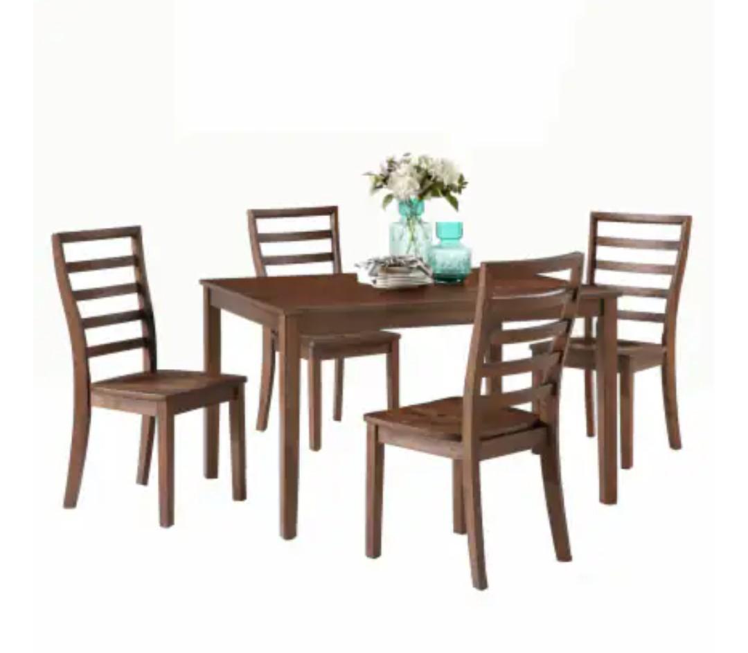 HD Designs Flynn Dining Set HD Designs Flynn Dining Set