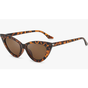 Retro Triangle Sunglasses Narrow Cat Eye Sunglasses for Women Clout Goggles Plastic Frame