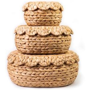 Set of 3 Wicker Storage Baskets with Lid - Decorative Handwoven Rattan Baskets for Organizing, Small Hyacinth Storage Boxes with Scalloped Edges, Natural Woven Storage Bins with Lids (Water Hyacinth)