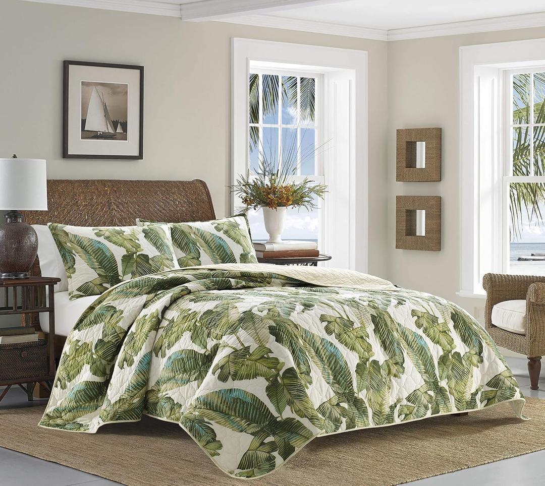 Tommy Bahama - Queen Quilt Set, Reversible Cotton Bedding with Matching Shams, Soft All Season Bedspread, Coastal Bedding Set (Fiesta Palms Green, Queen)