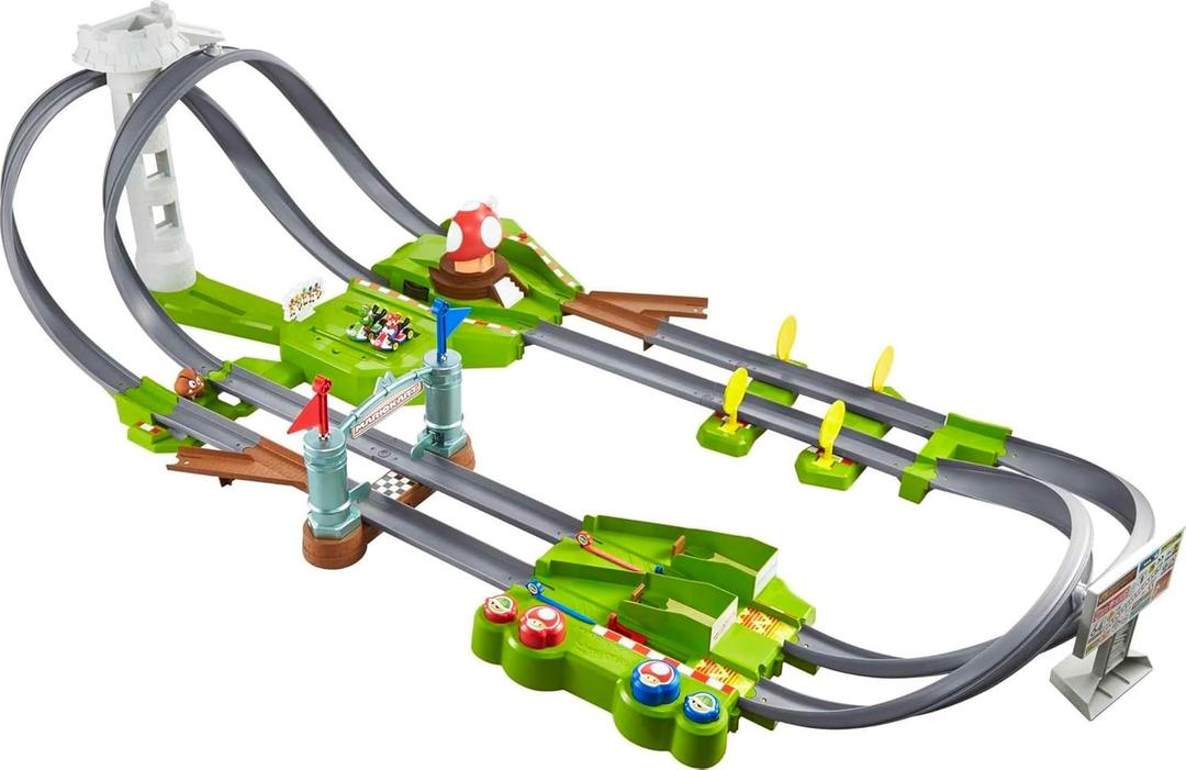 Hot Wheels Mario Kart Circuit Track Set & 2 Toy Vehicles, Racing Playset Includes Booster, Plus Mario & Yoshi Karts 