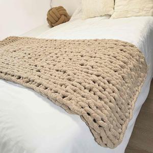 Chunky Knit Blanket Throw 40"x60", Chenille Throw Blankets, Handmade Warm & Cozy Blanket Couch Bed Home Decor, Soft Breathable Fleece Banket, Christmas for Couch Bed Sofa Best Gift (Tan)