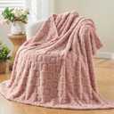 NEWCOSPLAY Super Soft Twin Blanket Pink Premium Silky Flannel Fleece 3D Heart Checkered Lightweight Bed Blanket All Season Use (Pink Heart, Twin(60"x80"))