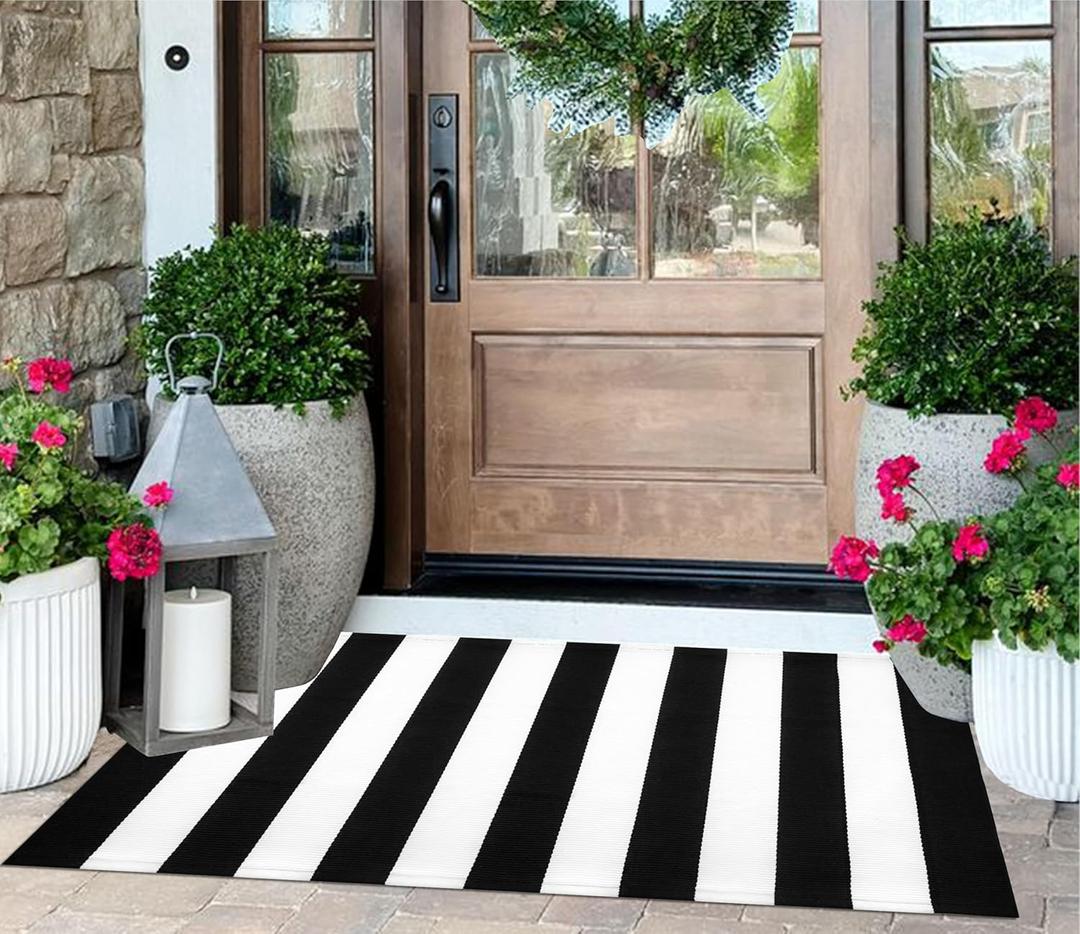 Striped Outdoor Rug 24"x51",Cotton Woven Washable Black and White Front Door Mat Farmhouse Layered Door Mats Throw Rugs for Porch/Bedroom/Home Entrance Decor
