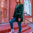 Happy Sailed Women's Velvet Blazer Jackets Casual Long Sleeve Lapel Collar Pocketed Blazer Suits Work Outfits (Green)