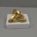 LCCCK Infinity Knot Sculpture Gold Knot Decor Object, Abstract Knick Knacks Coffee Table Modern Statue, Gold Sculpture for Home Living Room Table Ornaments and TV Stand Bookshelf Decorative