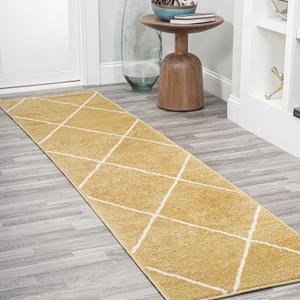 JONATHAN Y Cole Diamond Trellis Gold/White Runner Rug 2x8, Modern,Contemporary,Geometric,Casual, Easy-Cleaning for Living Room,Bedroom,Kitchen,Pet Friendly,Non-Shedding (SEU102E-28)