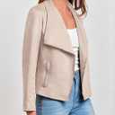 KIRUNDO Women's Faux Leather Suede Jacket 2024 Fall Fashion Light Long Sleeve Cropped Jacket Coats with Pockets(Beige Apricot, Medium)