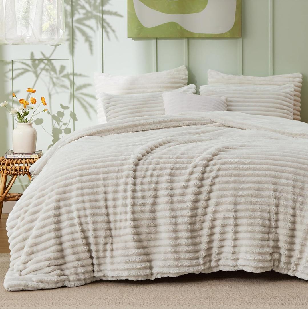 Bedsure Fluffy Comforter Set Queen - Super Soft Faux Fur Bed Set Linen, All Seasons Warm Plush Fleece Bedding, 3 Pieces, 1 Shaggy Fuzzy Queen Size Comforter with 2 Pillowcases