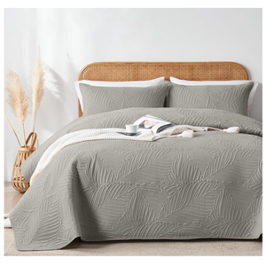 OARAGE Queen Quilt Bedding Set Soft Lightweight Light Grey Bedspread with Leaf Pattern,Ultrasonic Microfiber Bed Coverlet Full Size for All Season (1 Quilt, 2 Shams)