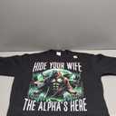 Hide Your Wife The Alpha is Here Wolf Male Werwolf Meme Men T-Shirt