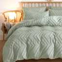 Nanko Sage Green Tufted 3-Piece Comforter Set, Queen (Sage Green Tufted Comforter Set)