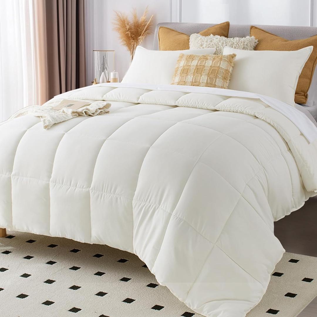 KASENTEX King Size Comforter Set 3 Piece,Seersucker Breathable Fabric,Lightweight Fluffy Down Alternative,Box Stitch Quilting, All Season Machine Washable with 2 Pillow Shams, White