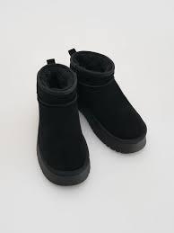 BEARPAW Retro Shorty Boots for Women | Comfortable Warm Wool Lining | Women's Winter Boots |Black, Size 8
