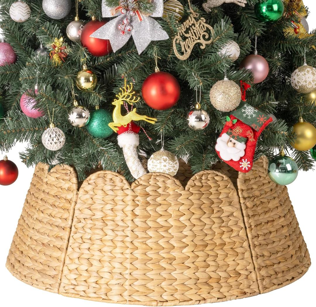 StorageWorks 28" Scalloped Christmas Tree Collar, Wicker Christmas Tree Base Skirt with Water Hyacinth, Rustic Tree Ring Stand Cover for Christmas Home Party Farmhouse Artificial Trees Dcor