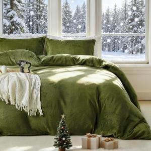 WARMDERN Olive Green Velvet Duvet Cover Set King Size, Luxury Milk Velvet Bedding Duvet Cover with Zipper Closure, 3pcs Ultra Soft Duvet Covers for All Seasons, 104" x 90", Olive Green