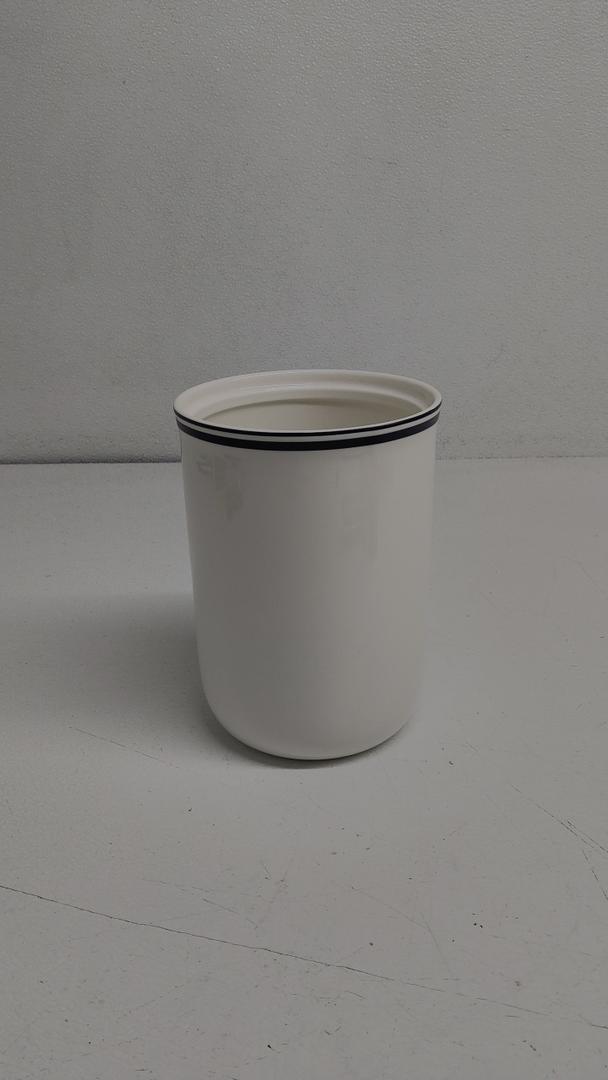 Fine Ceramic Canister w/Lid 6.1inx9.3in